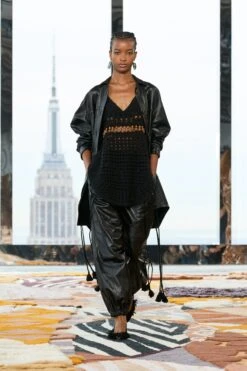 ULLA JOHNSON Apollo Jacket - Noir 13 ULLA JOHNSON Apollo Jacket - Noir -fashion store UJ AW23 26 Filippo f5381259 a859 40a9 8aea a3eac5b70b0d