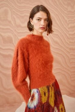 ULLA JOHNSON Emira Pullover - Redwood -fashion store ULLA JOHNSON Emira Pullover REDWOOD 0111