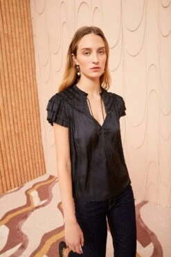 ULLA JOHNSON Eva Top - Noir 10 ULLA JOHNSON Eva Top - Noir -fashion store ULLA JOHNSON Eva Top Noir 0086