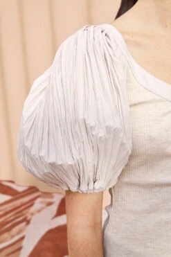 ULLA JOHNSON Marika Top - Cobblestone 11 ULLA JOHNSON Marika Top - Cobblestone -fashion store ULLA JOHNSON Marika Top COBBLESTONE 05