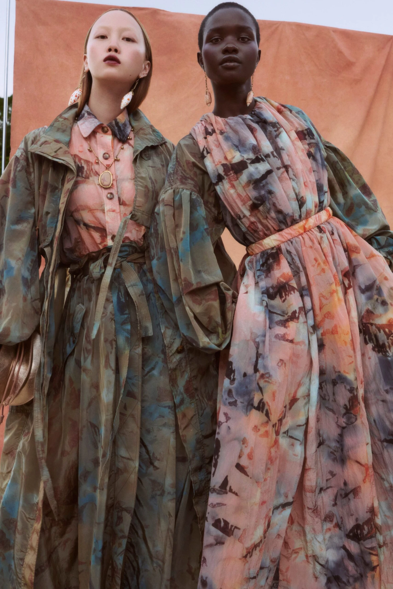 ULLA JOHNSON Hammered Textured Organic Stone Necklace - Tiger's Eye 4 ULLA JOHNSON Hammered Textured Organic Stone Necklace - Tiger's Eye - Image 2